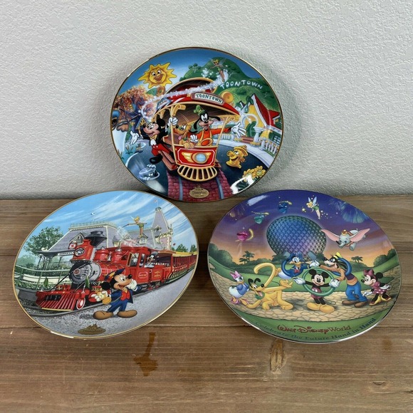 3 Walt Disney Disneyland Collector Plates Mickey Mouse